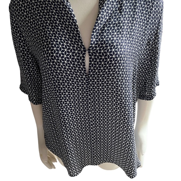 Theory 100% Silk Loose Fitting Black and White Blouse Size L - Picture 2 of 7